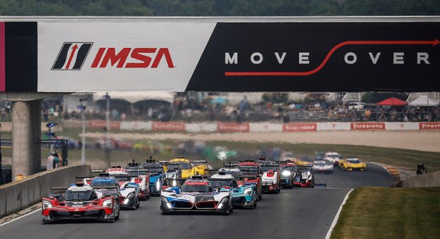 #93: Acura Meyer Shank Racing w/Curb Agajanian, Acura ARX-06, GTP: Renger van der Zande, Nick Yelloly, #25: BMW M Team RLL, BMW M Hybrid V8, GTP: Marco Wittmann, Sheldon van der Linde, #24: BMW M Team RLL, BMW M Hybrid V8, GTP: Philipp Eng, Dries Vanthoor, #60: Acura Meyer Shank Racing w/Curb Agajanian, Acura ARX-06, GTP: Tom Blomqvist, Colin Braun lead at the start