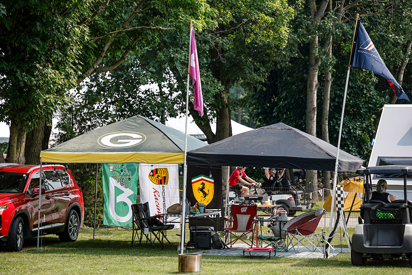 Camping, fans