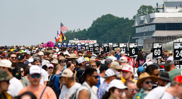 Grid walk, fans