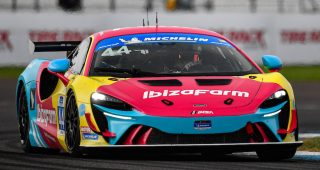 #44: Ibiza Farm Motorsport, McLaren Artura GT4, GS: Moisey Uretsky, Michael Cooper