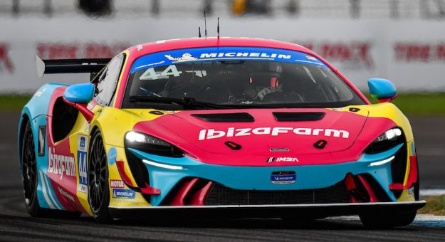 #44: Ibiza Farm Motorsport, McLaren Artura GT4, GS: Moisey Uretsky, Michael Cooper