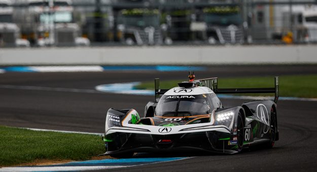#60: Acura Meyer Shank Racing w/Curb Agajanian, Acura ARX-06, GTP: Tom Blomqvist, Colin Braun