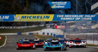 Race Start, #60: Acura Meyer Shank Racing w/Curb Agajanian, Acura ARX-06, GTP: Tom Blomqvist, Colin Braun, Scott Dixon