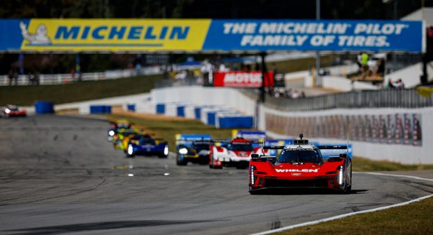 #31: Cadillac Whelen, Cadillac V-Series.R, GTP: Jack Aitken, Earl Bamber, Frederik Vesti