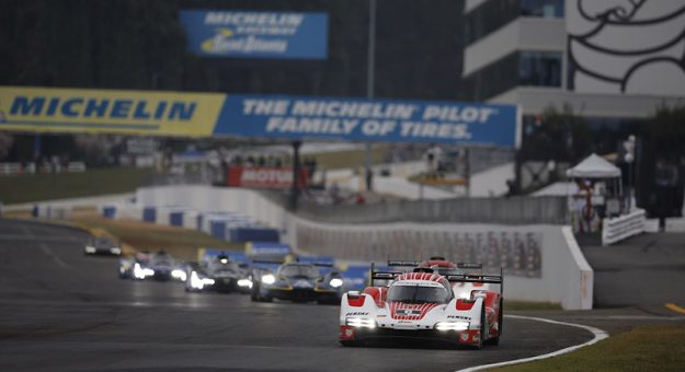 #6: Porsche Penske Motorsport, Porsche 963, GTP: Laurens Vanthoor, Kevin Estre, Matt Campbell